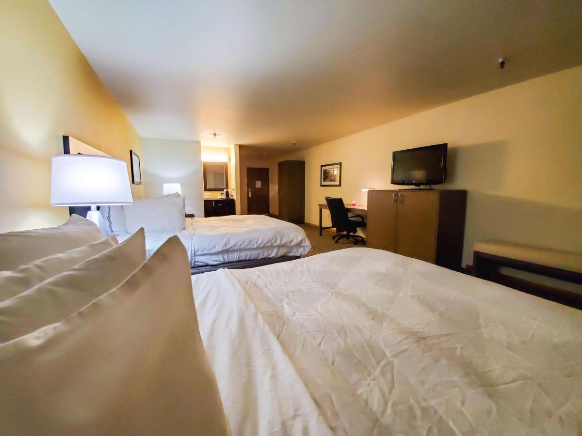 Western Plaza 3* Longmont